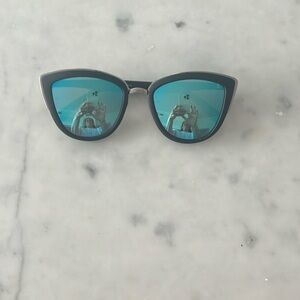 Quay like new sunglasses